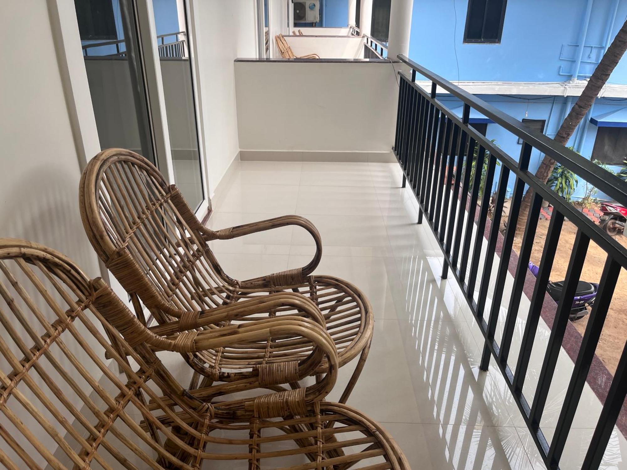 Morjim Sunset Guesthouse - 300 Meter To Morjim Beach Exterior photo