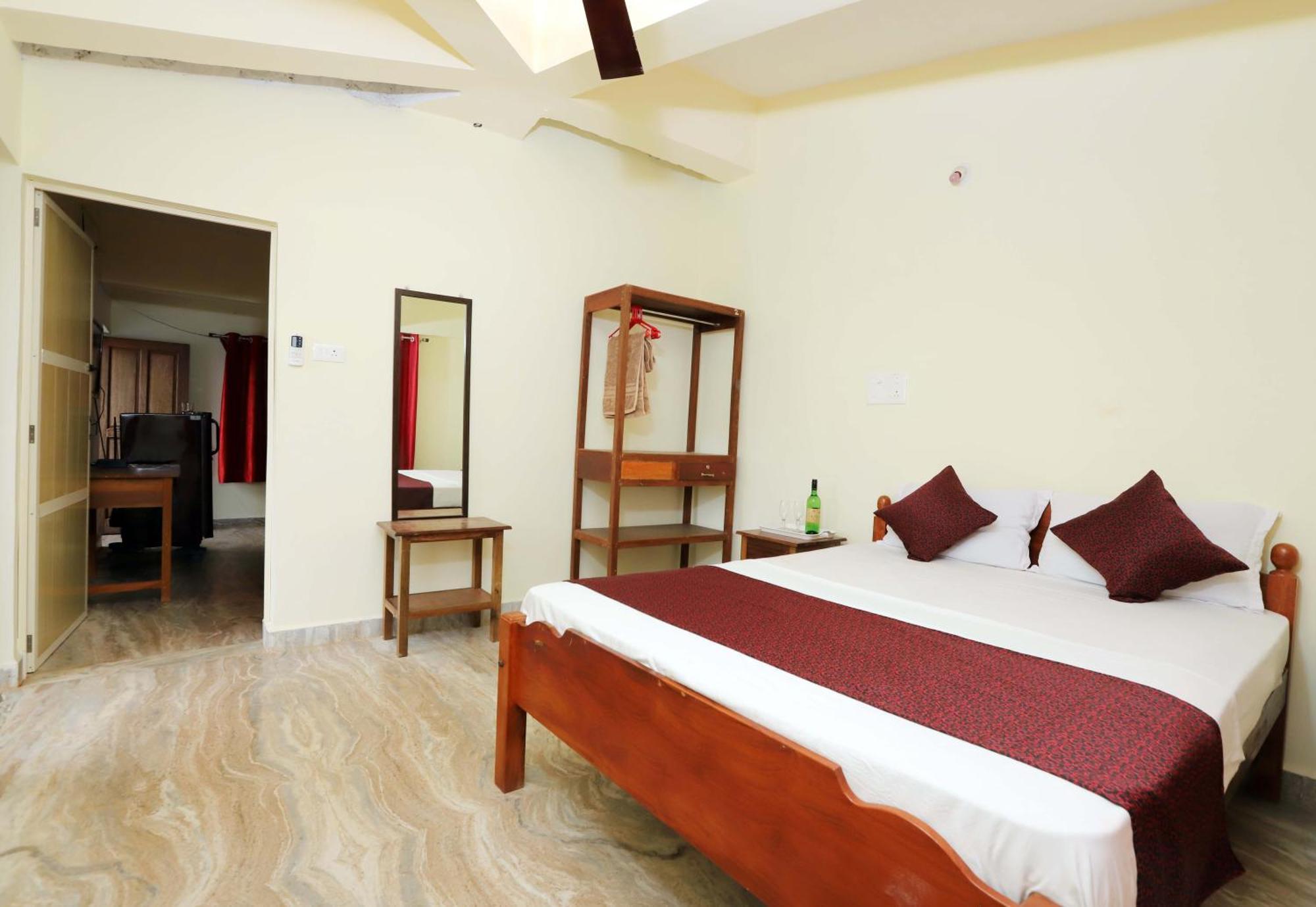 Morjim Sunset Guesthouse - 300 Meter To Morjim Beach Exterior photo